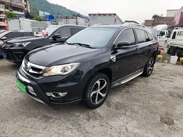 BYD S7 2015