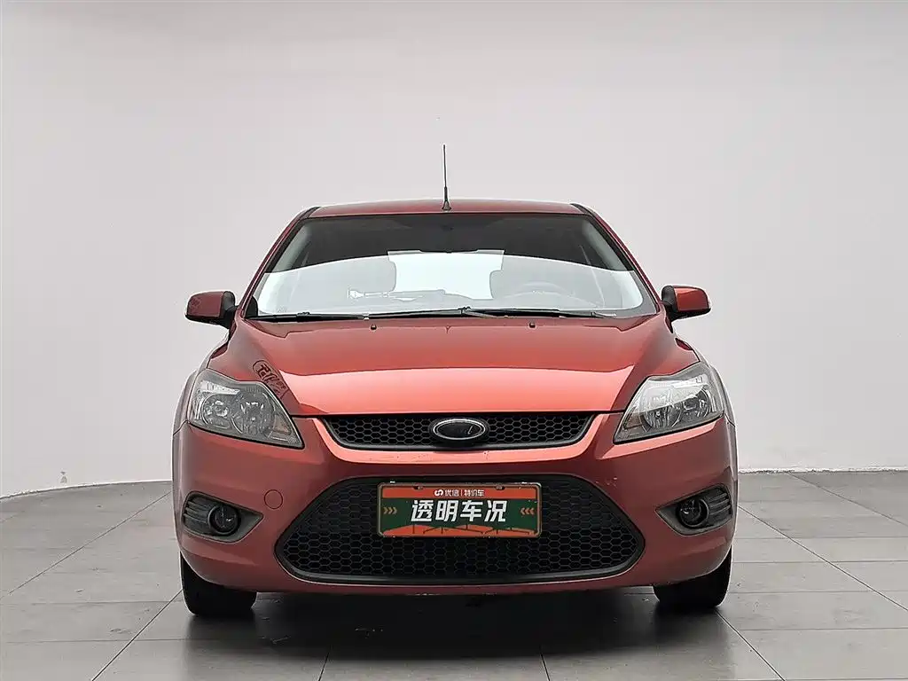 Ford Focus 2014 — фото 3