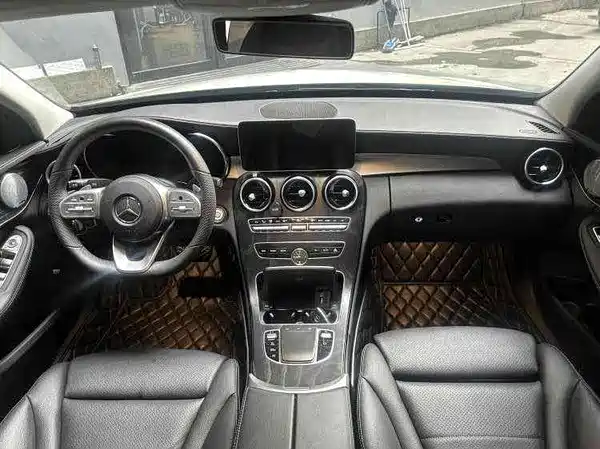 Mercedes-Benz C-Class 2021