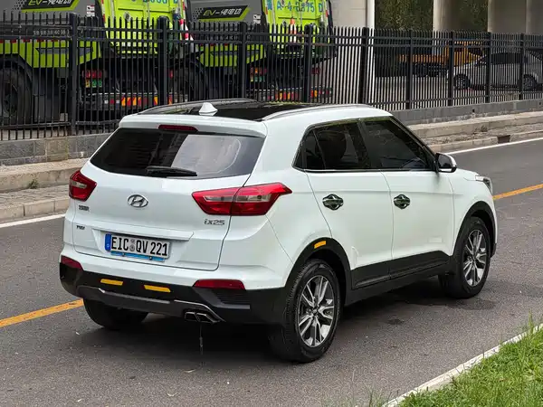 Hyundai ix25 2016