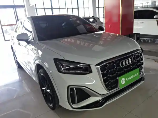Audi Q2L 2024