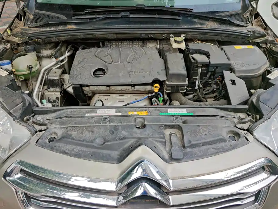 Citroën C4L 2016 — фото 10