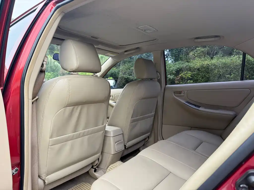 Toyota Corolla 2015 — фото 13