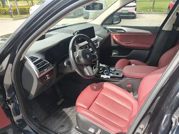 BMW iX3 2022