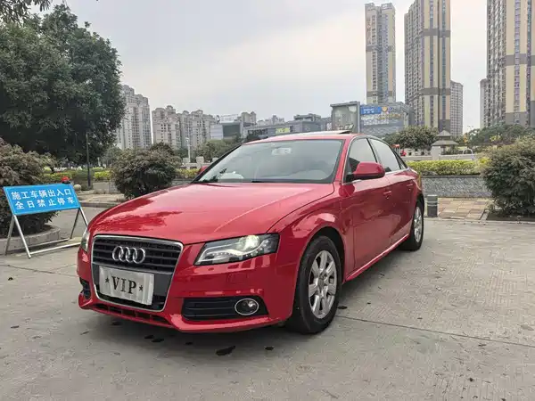 Audi A4L 2012