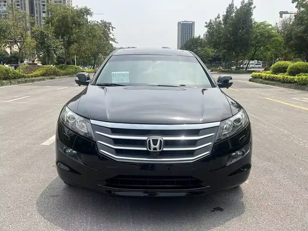 Honda Crosstour 2013 — фото 2