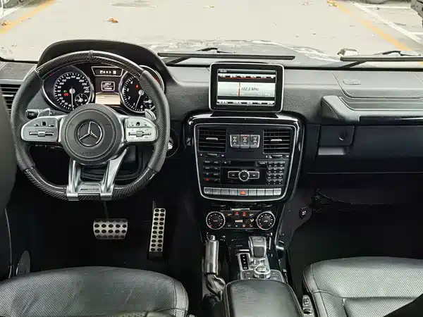 Mercedes-Benz G-Class 2015