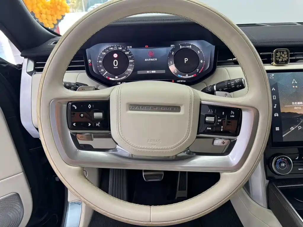 Land Rover Range Rover 2023 — фото 12