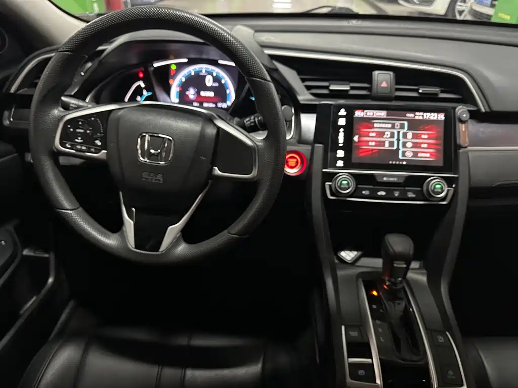Honda Civic 2018 — фото 13