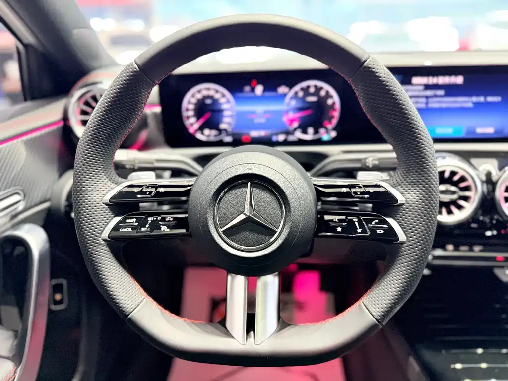 Mercedes-Benz A-Class 2023 — фото 8
