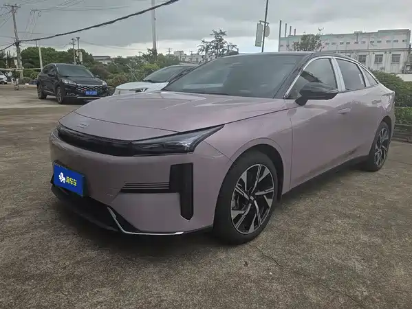 Geely Galaxy L6 2024