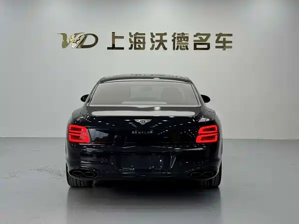 Bentley Flying Spur 2025