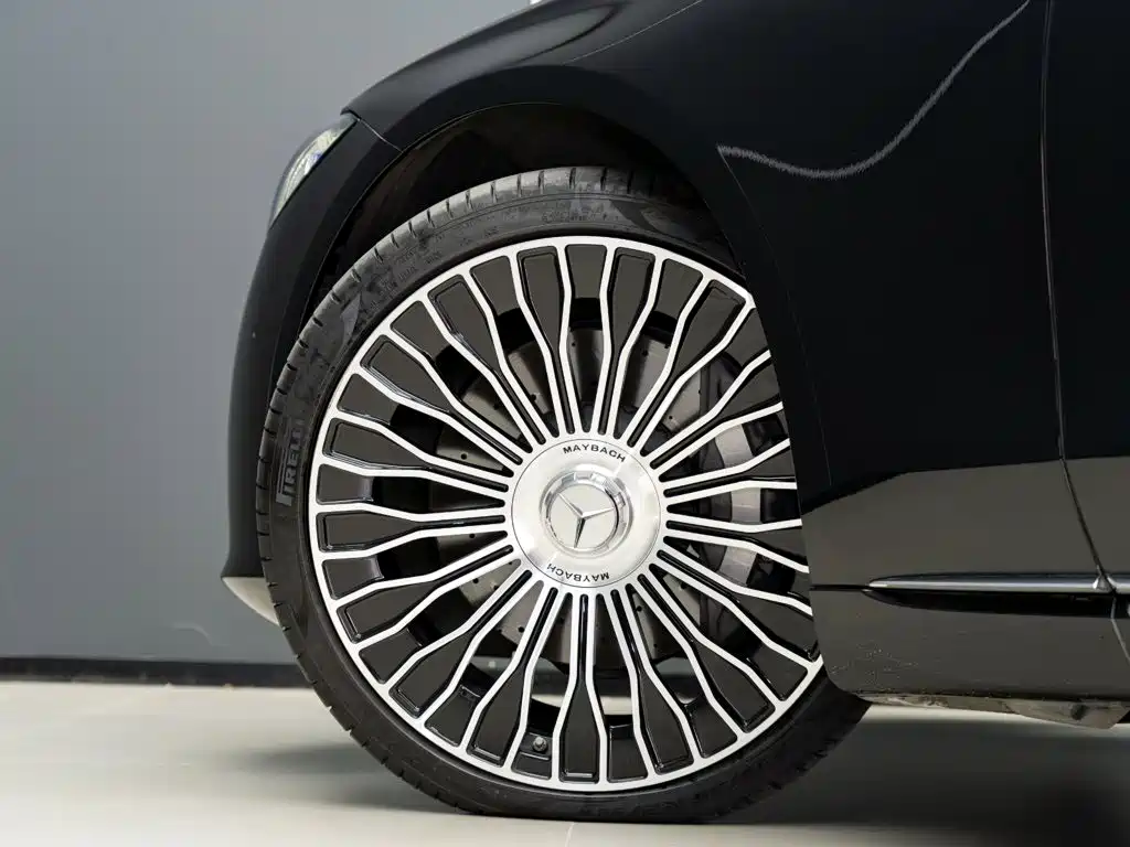 Mercedes-Benz Maybach S-Class 2025