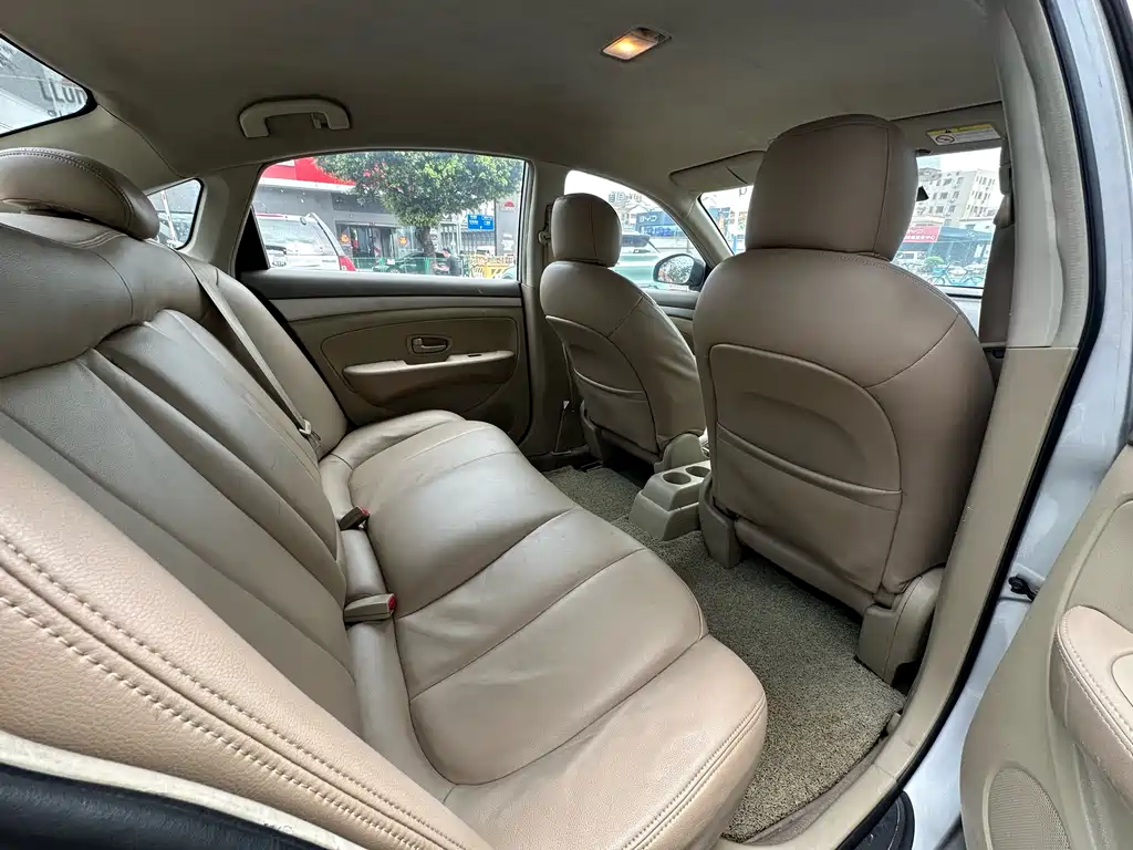 Nissan Sylphy 2015 — фото 8