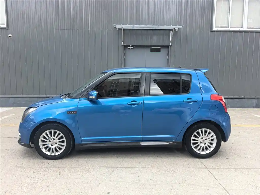Suzuki Swift 2011 — фото 4