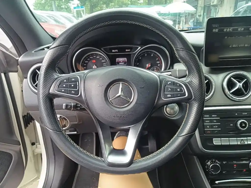 Mercedes-Benz CLA 2017 — фото 11