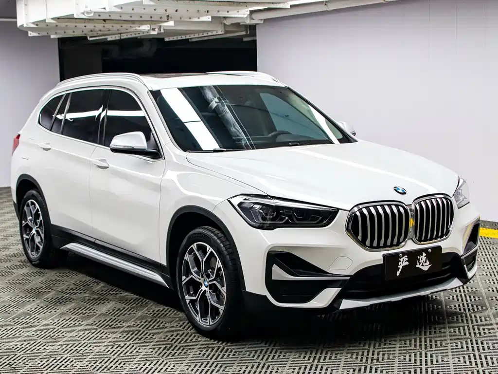 BMW X1 2022 — фото 3