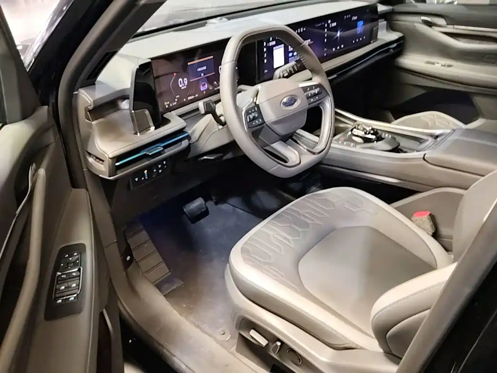 Ford Edge 2024 — фото 16
