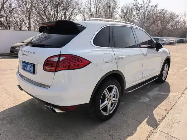 Porsche Cayenne 2011