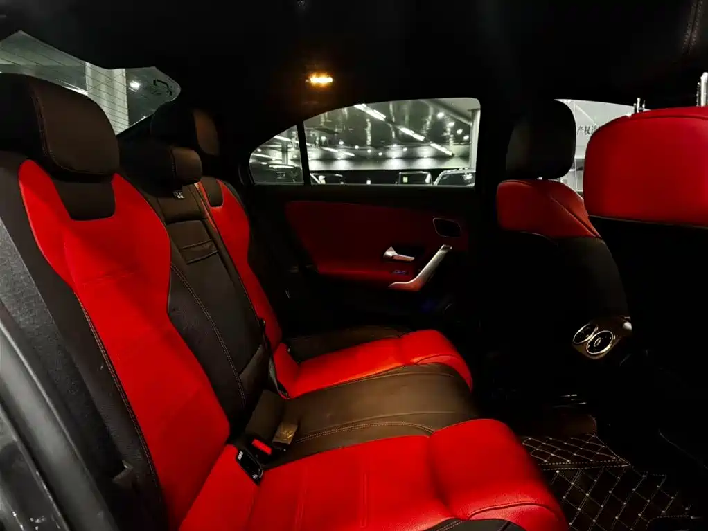 Mercedes-Benz A-Class AMG 2021 — фото 16
