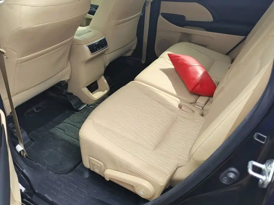 Toyota Highlander 2018 — фото 11