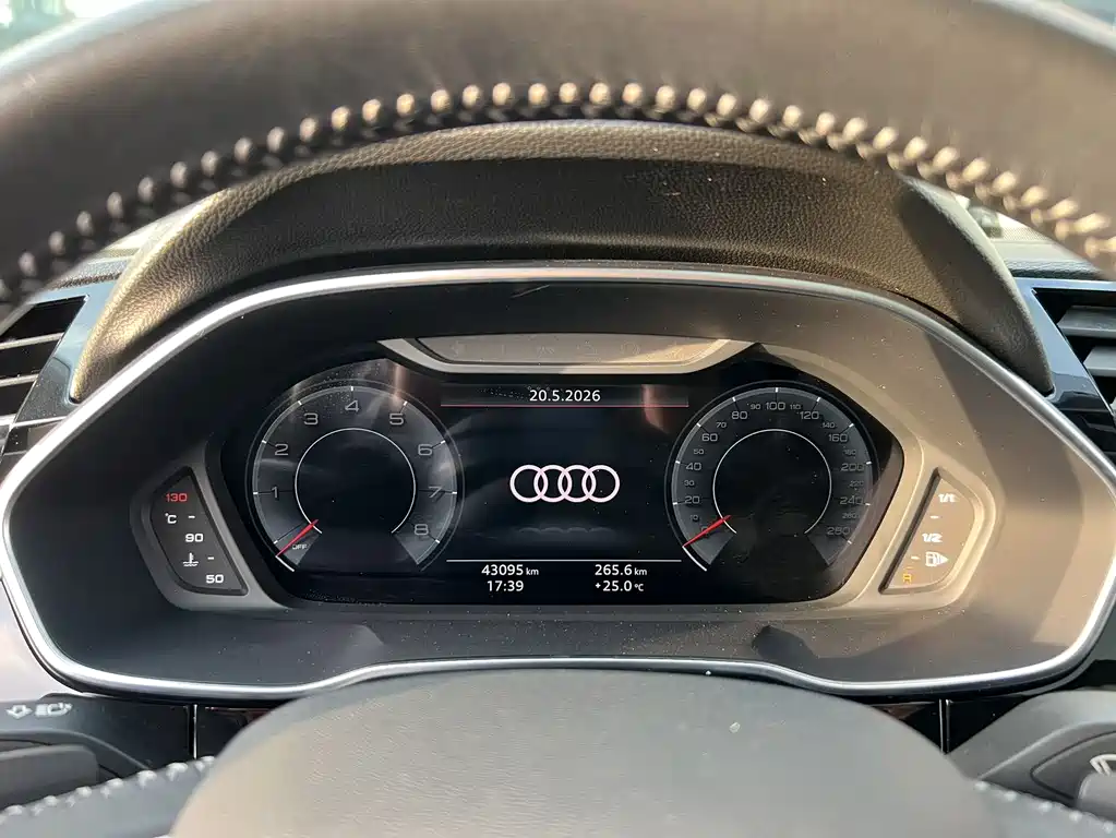 Audi Q3 2022 — фото 12
