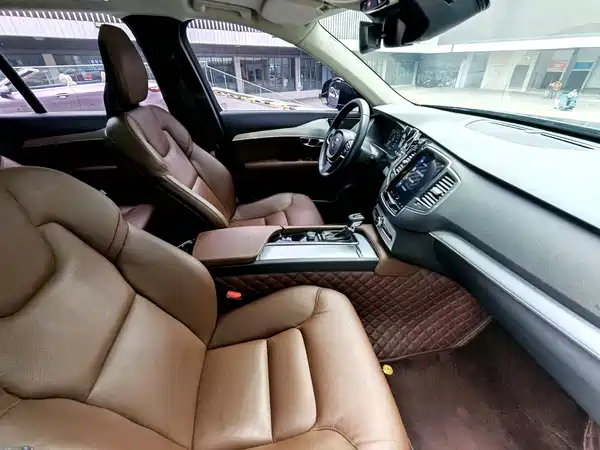 Volvo XC90 2018