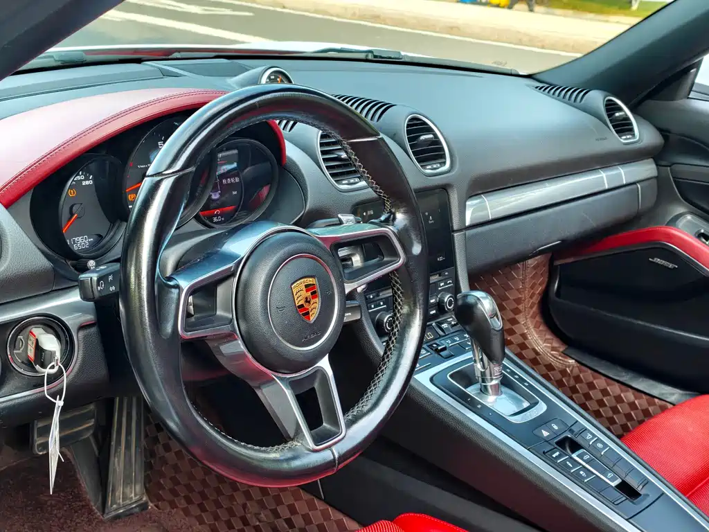 Porsche 718 2017 — фото 14