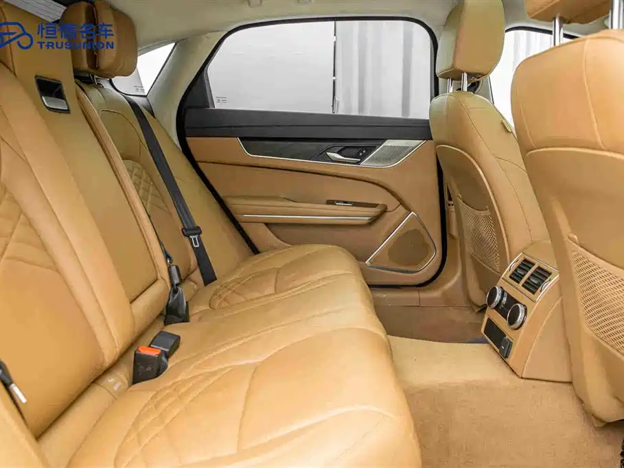 Jaguar XFL 2023 — фото 16