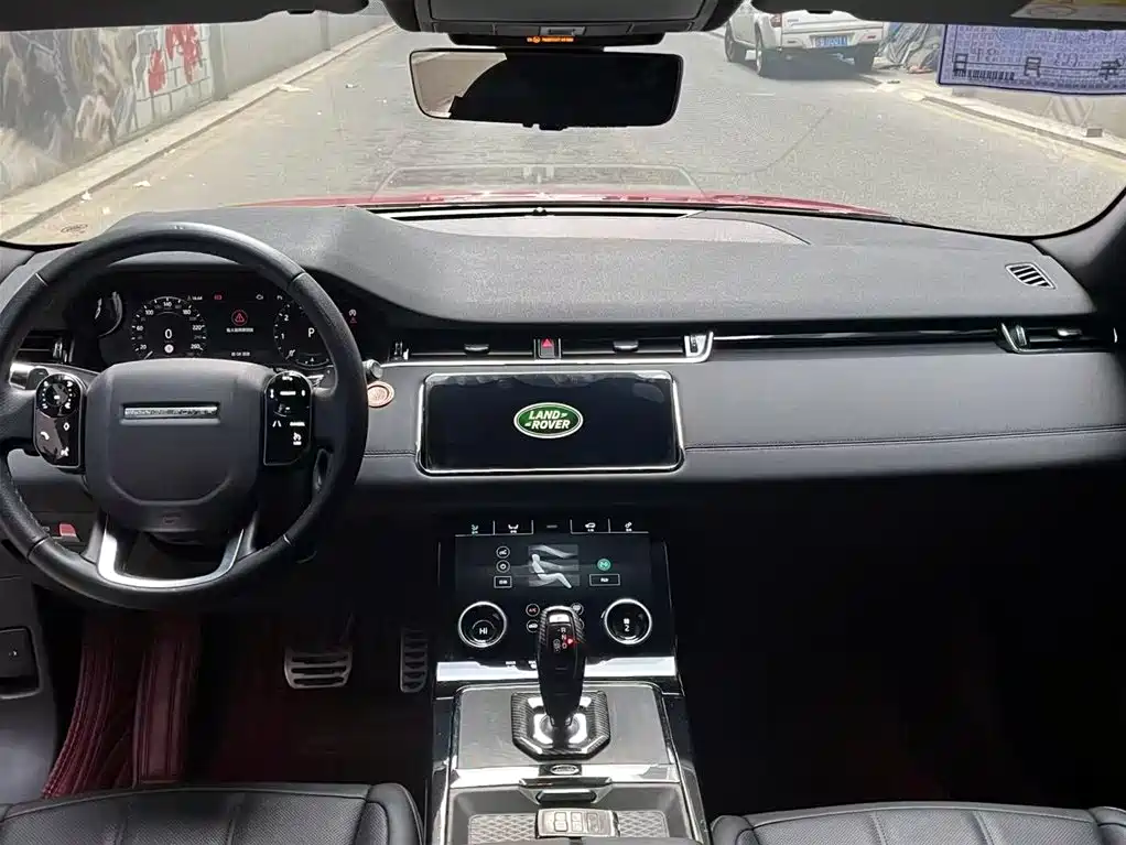 Land Rover Evoque 2020 — фото 11