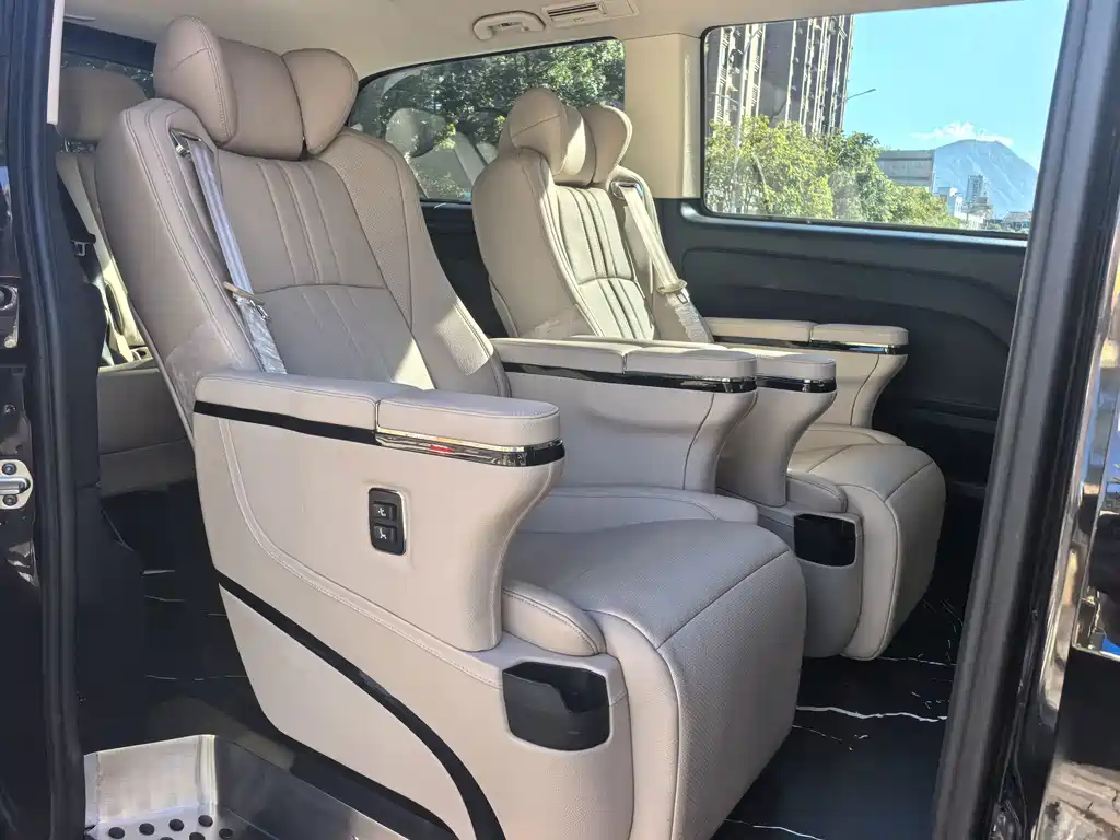 Mercedes-Benz Vito 2017 — фото 10