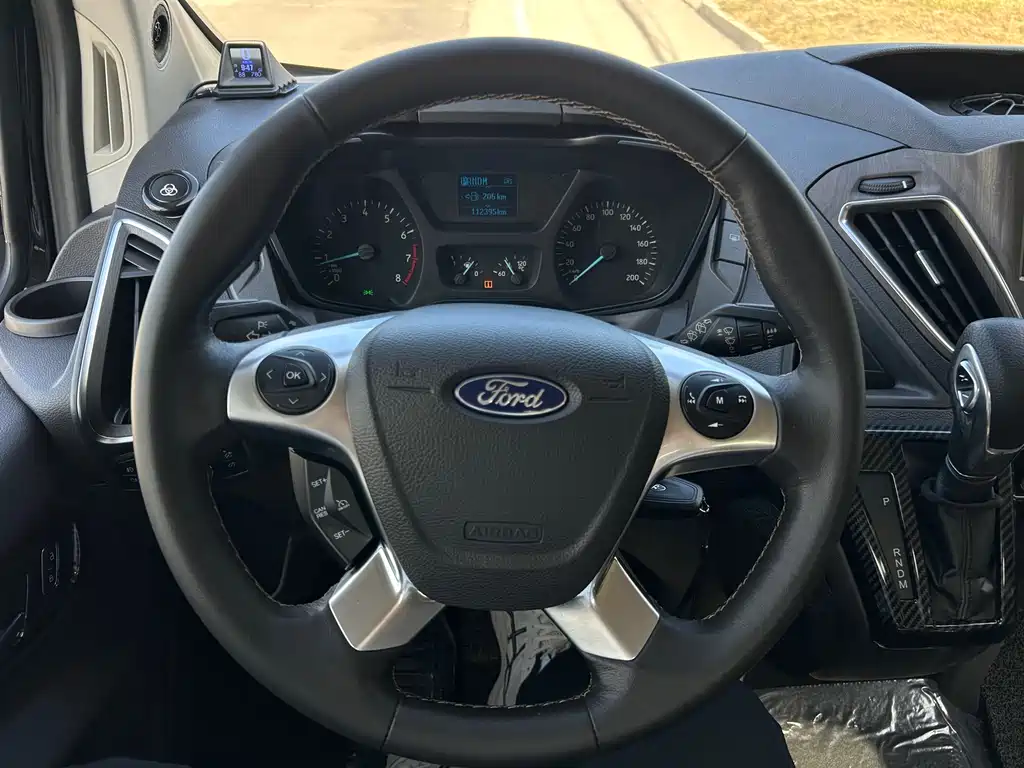 Ford Tourneo 2020 — фото 17