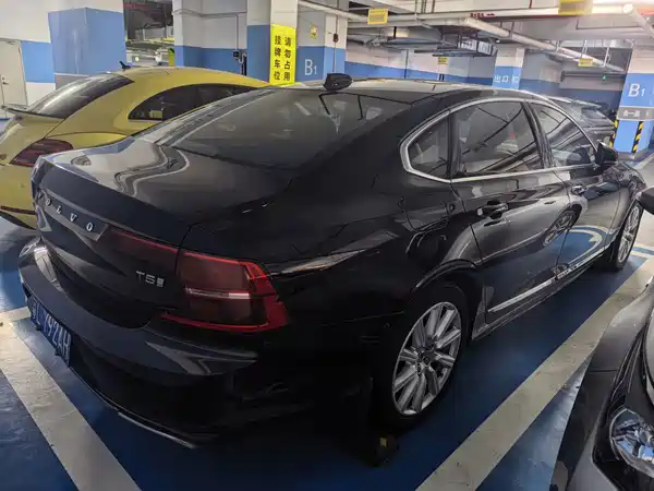 Volvo S90 2019