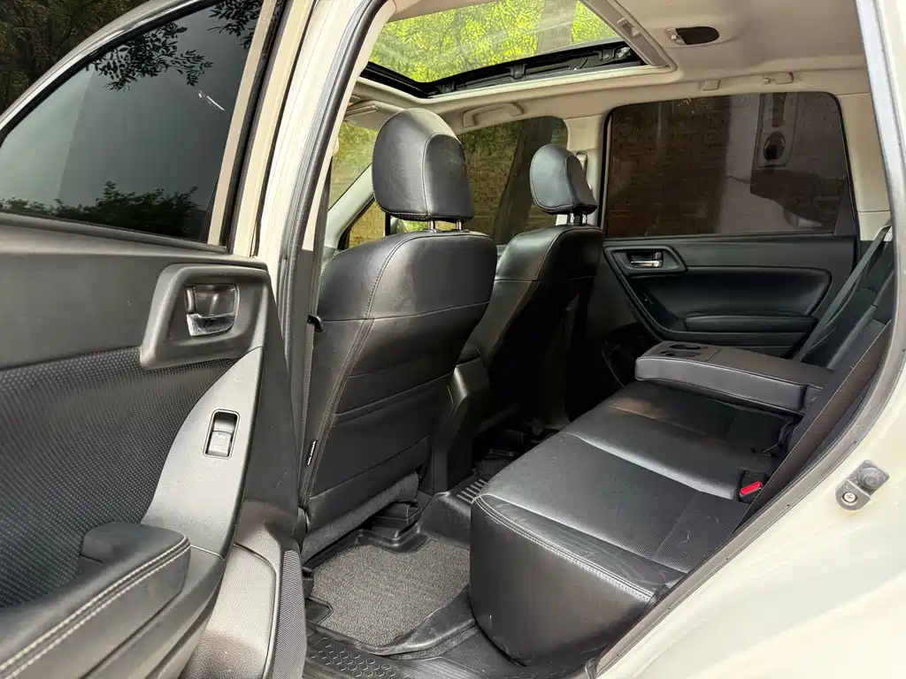 Subaru Forester 2013 — фото 12
