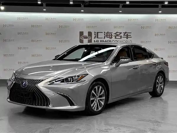 Lexus ES 2021