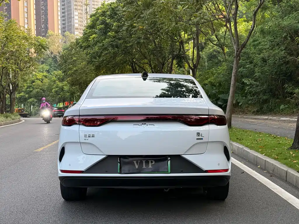 BYD Qin L 2025 — фото 11