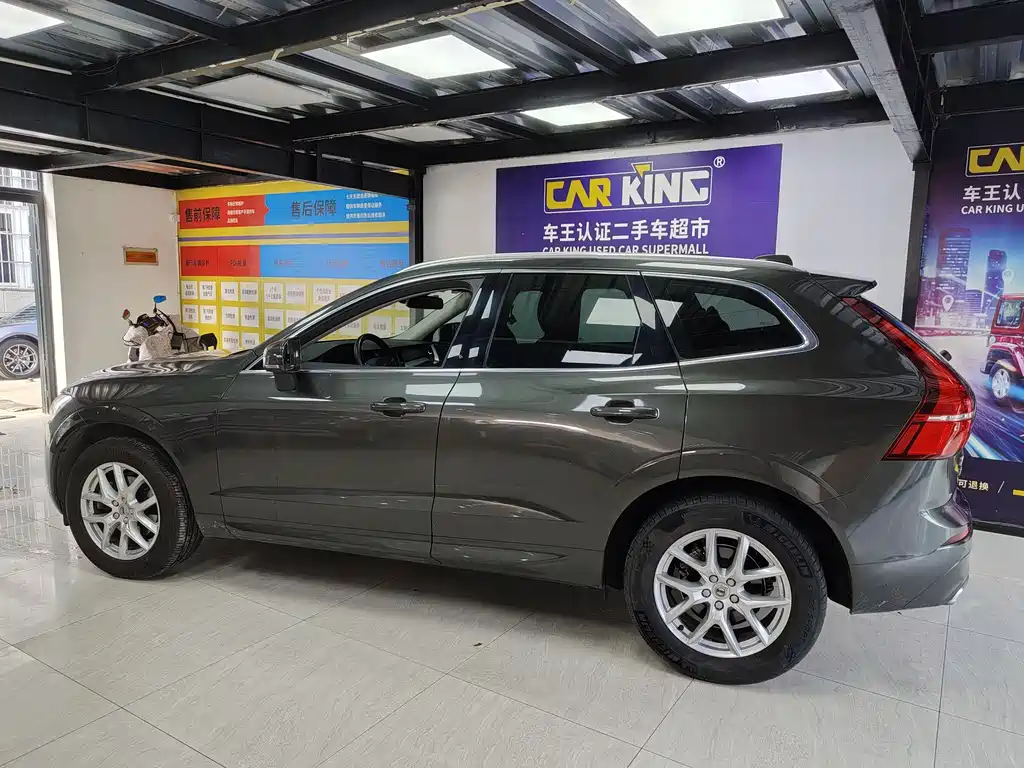 Volvo XC60 2019 — фото 19