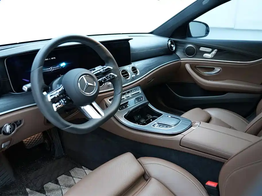 Mercedes-Benz E-Class 2022 — фото 7