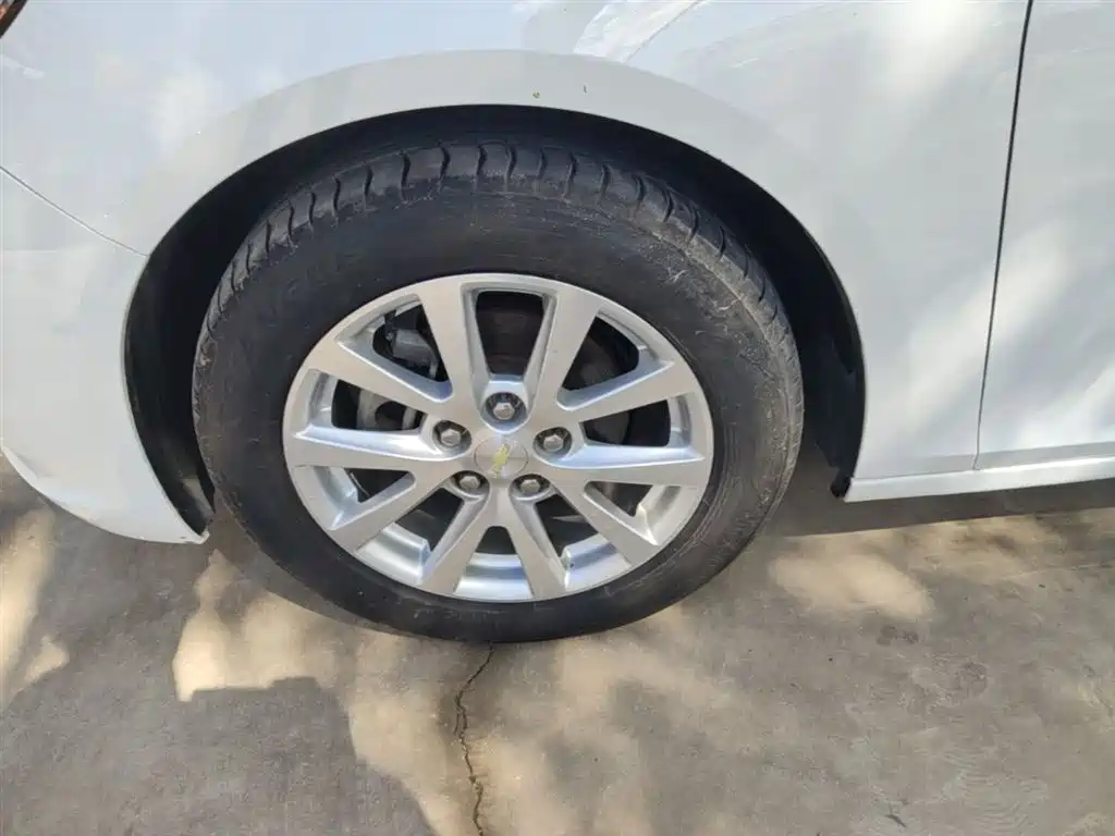 Chevrolet Malibu 2015 — фото 23