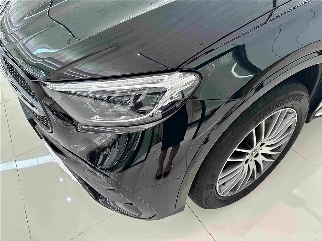 Mercedes-Benz GLC 2025