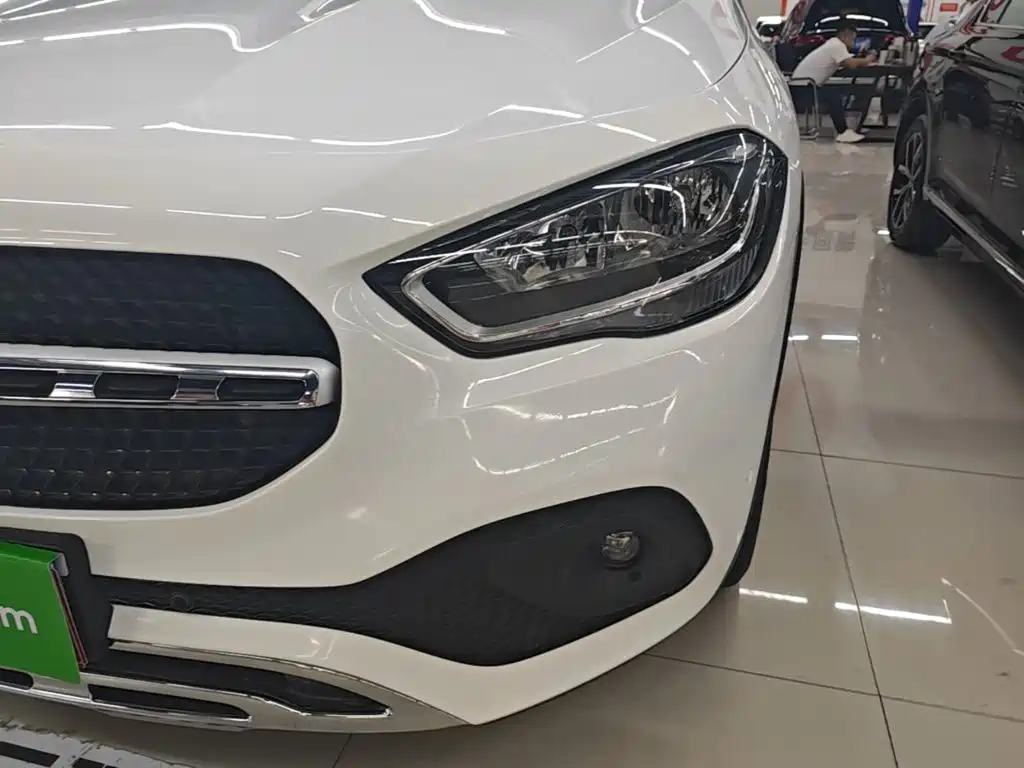 Mercedes-Benz GLA 2021 — фото 24