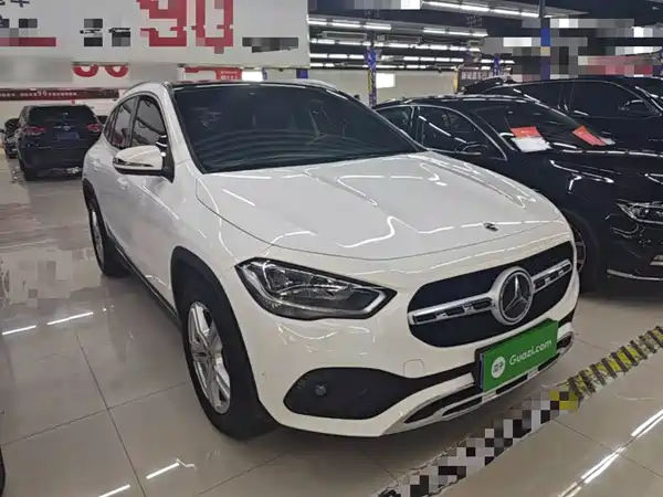 Mercedes-Benz GLA 2021