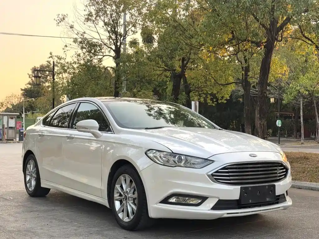 Ford Mondeo 2017 — фото 4