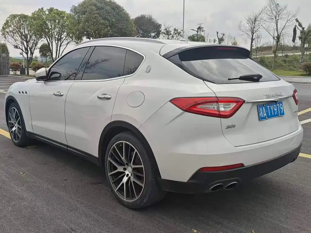 Maserati Levante 2019 — фото 7