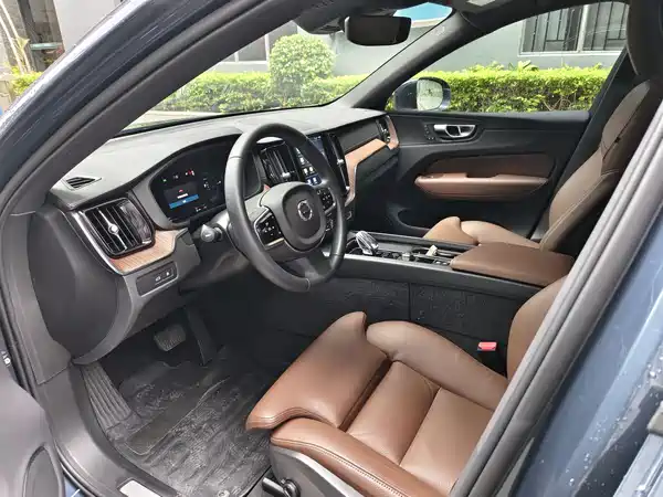 Volvo XC60 Plug-In Hybrid 2023