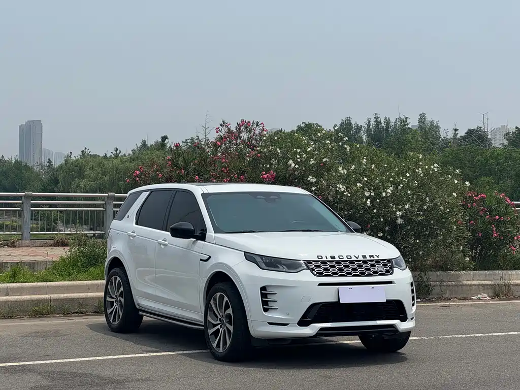 Land Rover Discovery Sport 2024 — фото 18