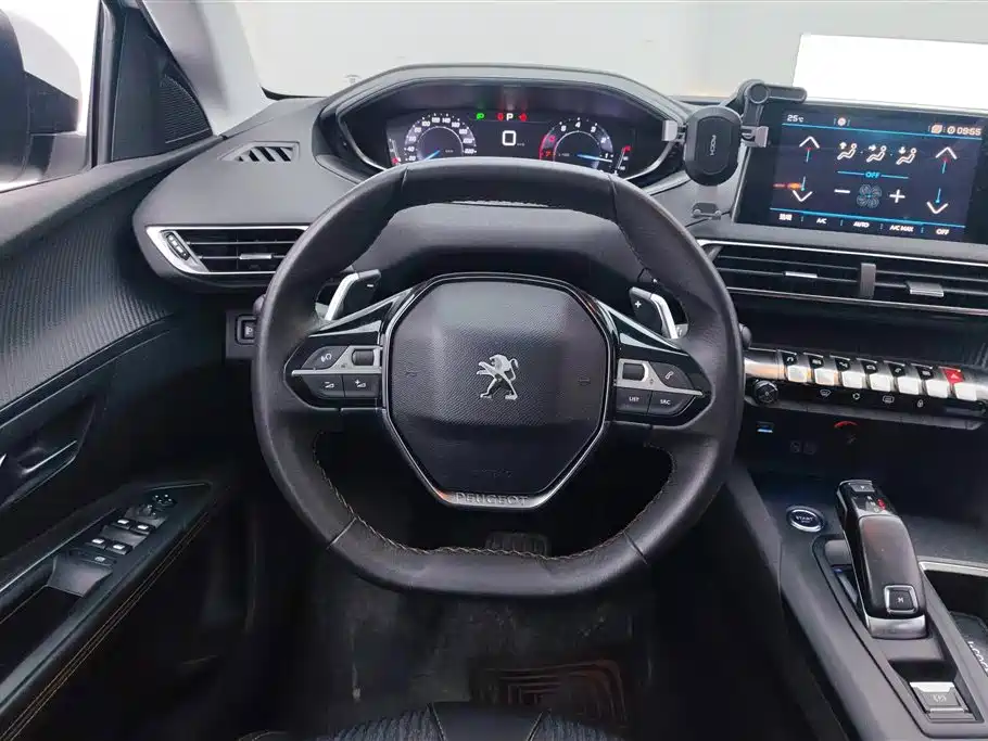 Peugeot 5008 2017 — фото 15
