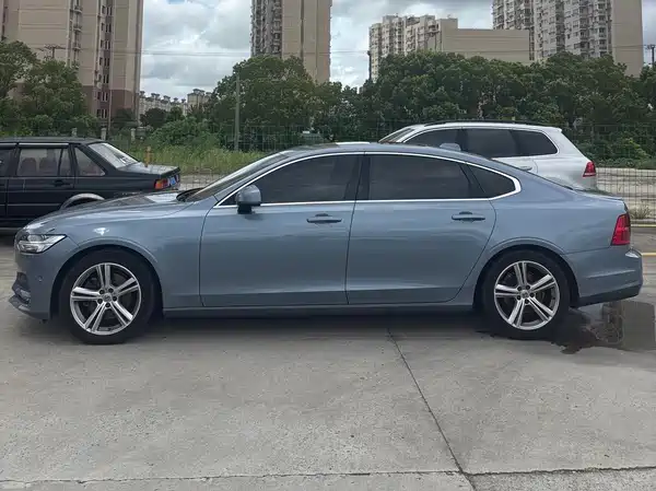 Volvo S90 2018