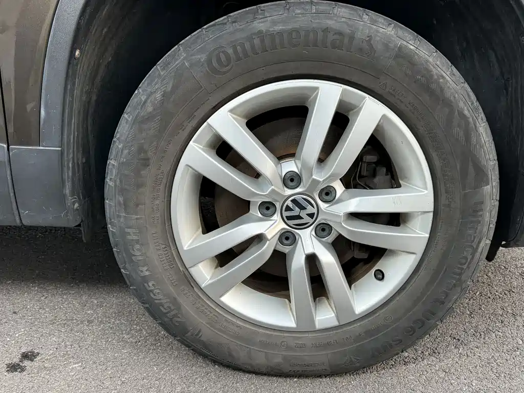 Volkswagen Tiguan 2016 — фото 14