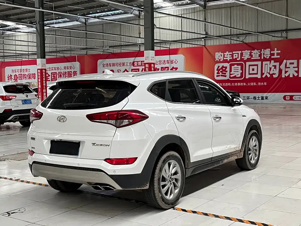 Hyundai Tucson 2017 — фото 17